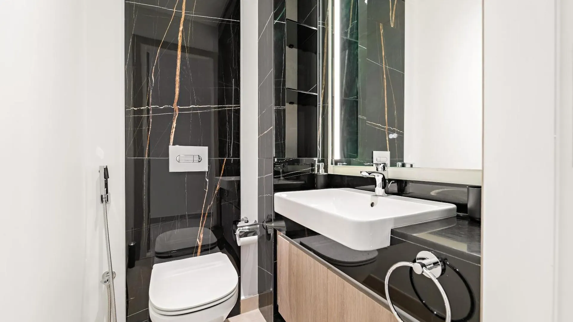 Stylish 1 Bedroom Apartment Close To Jbr Beach Dubai